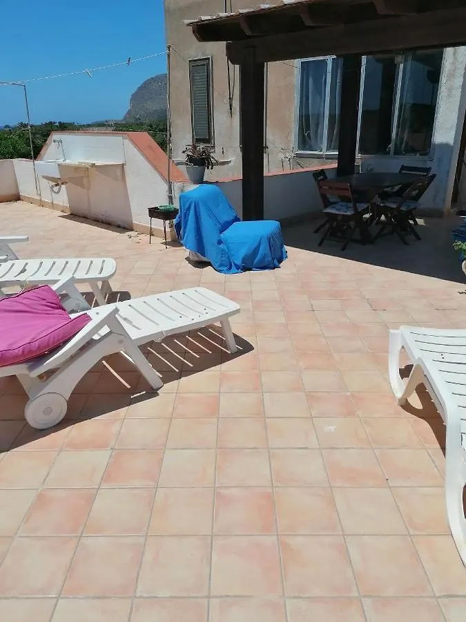 Le Case Di Vito فافينانا 0*,